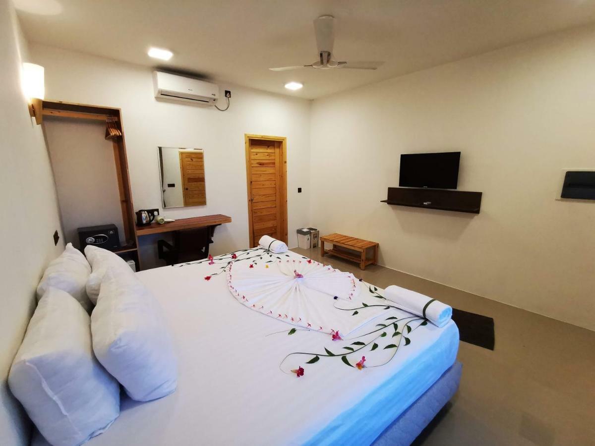 Thila Farm View Hotel Thoddoo Exterior photo